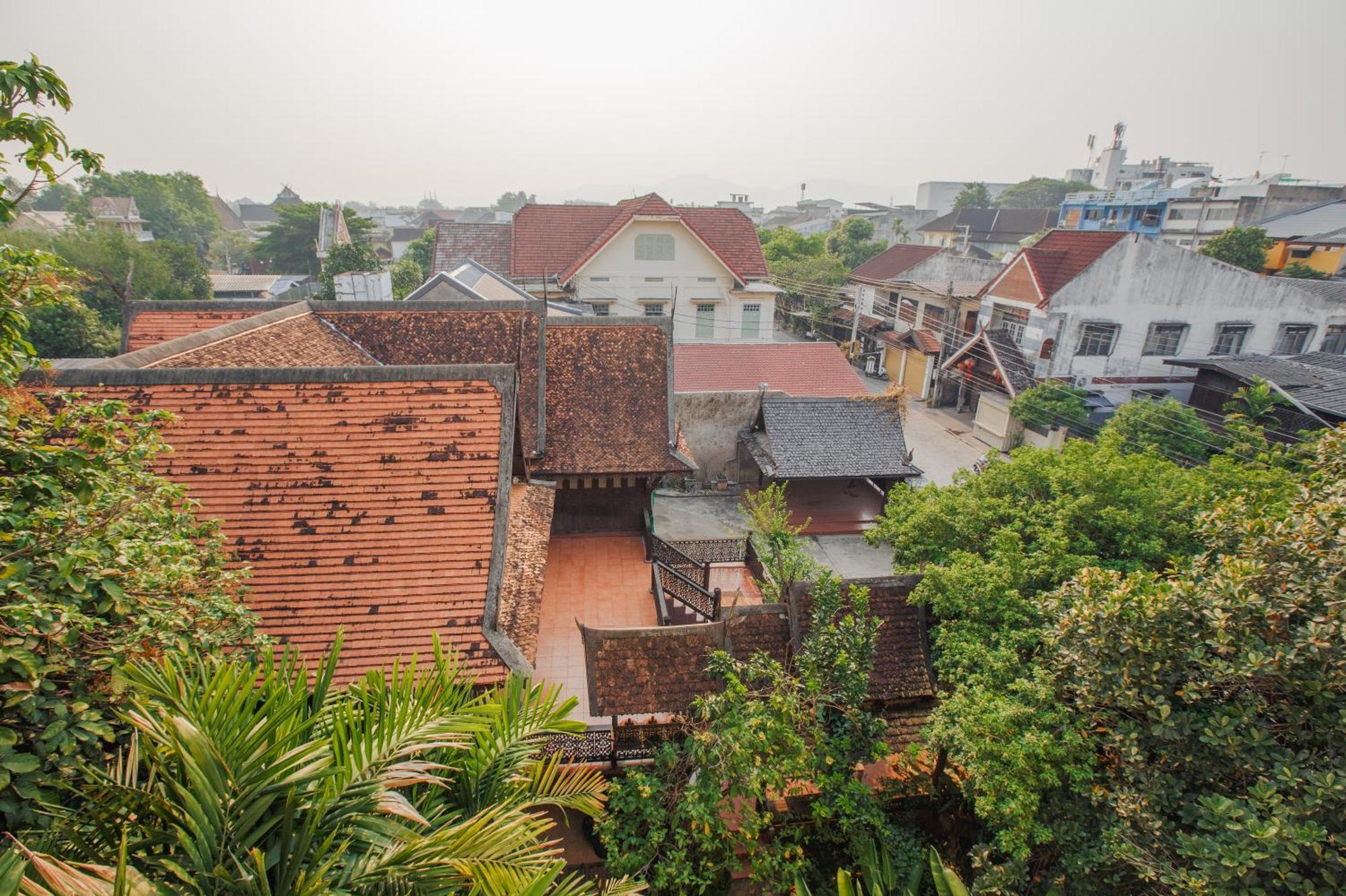 Hotel Fong Lee Cc Lampang Exterior foto